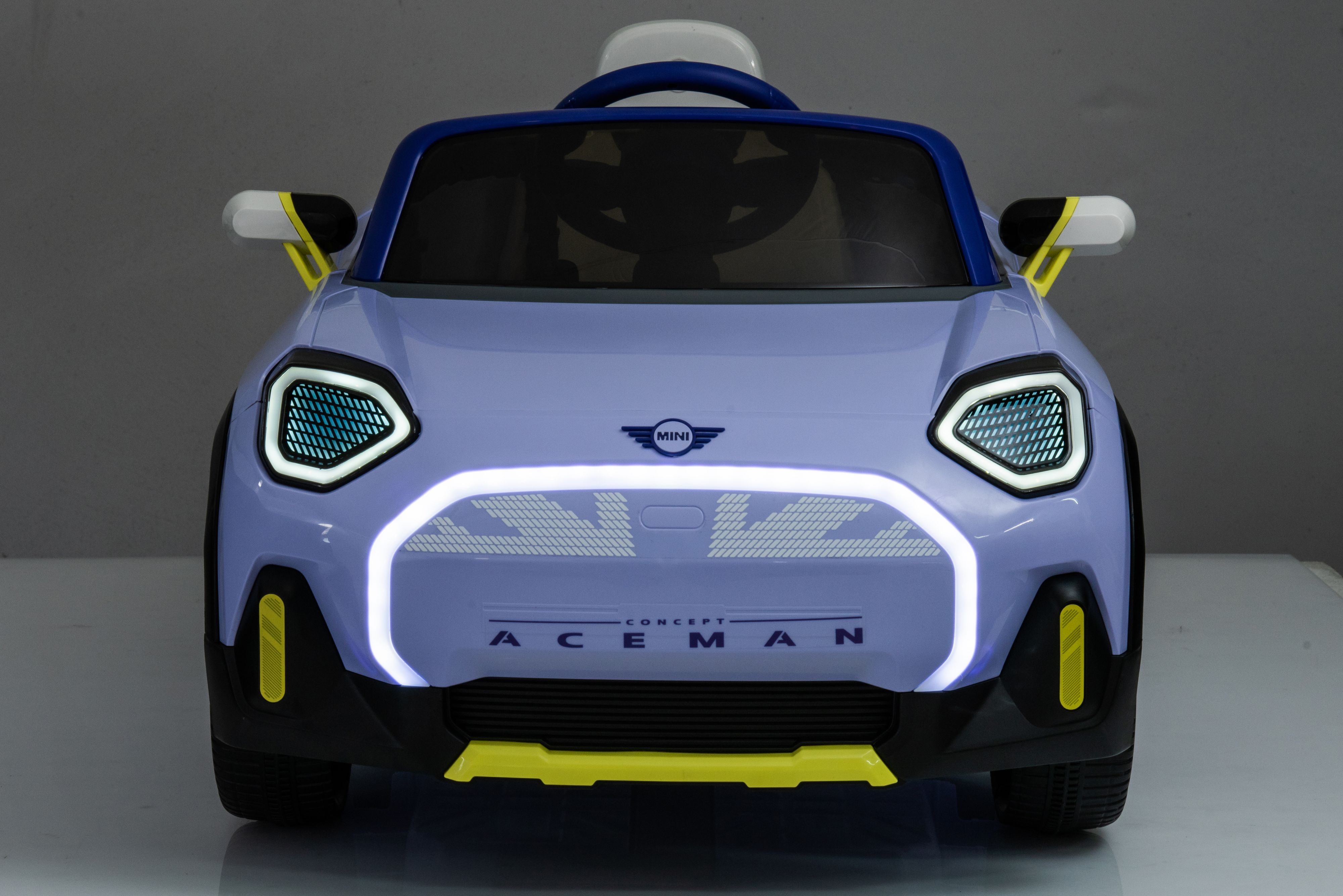 Акумулаторна кола Licensed Mini Cconcept Aceman Purple