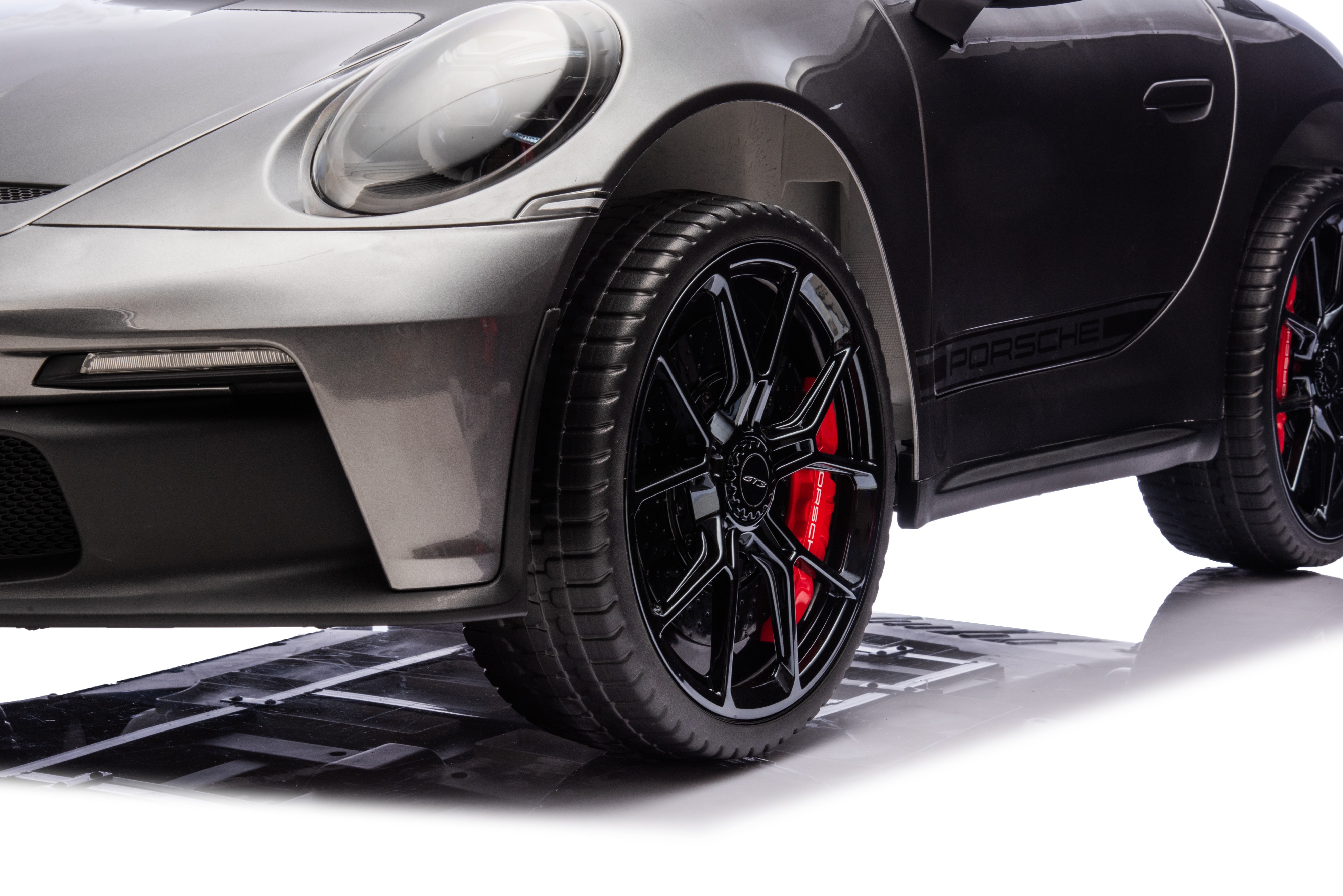 Акумулаторна кола Licensed Porsche 911 GT3 Grey