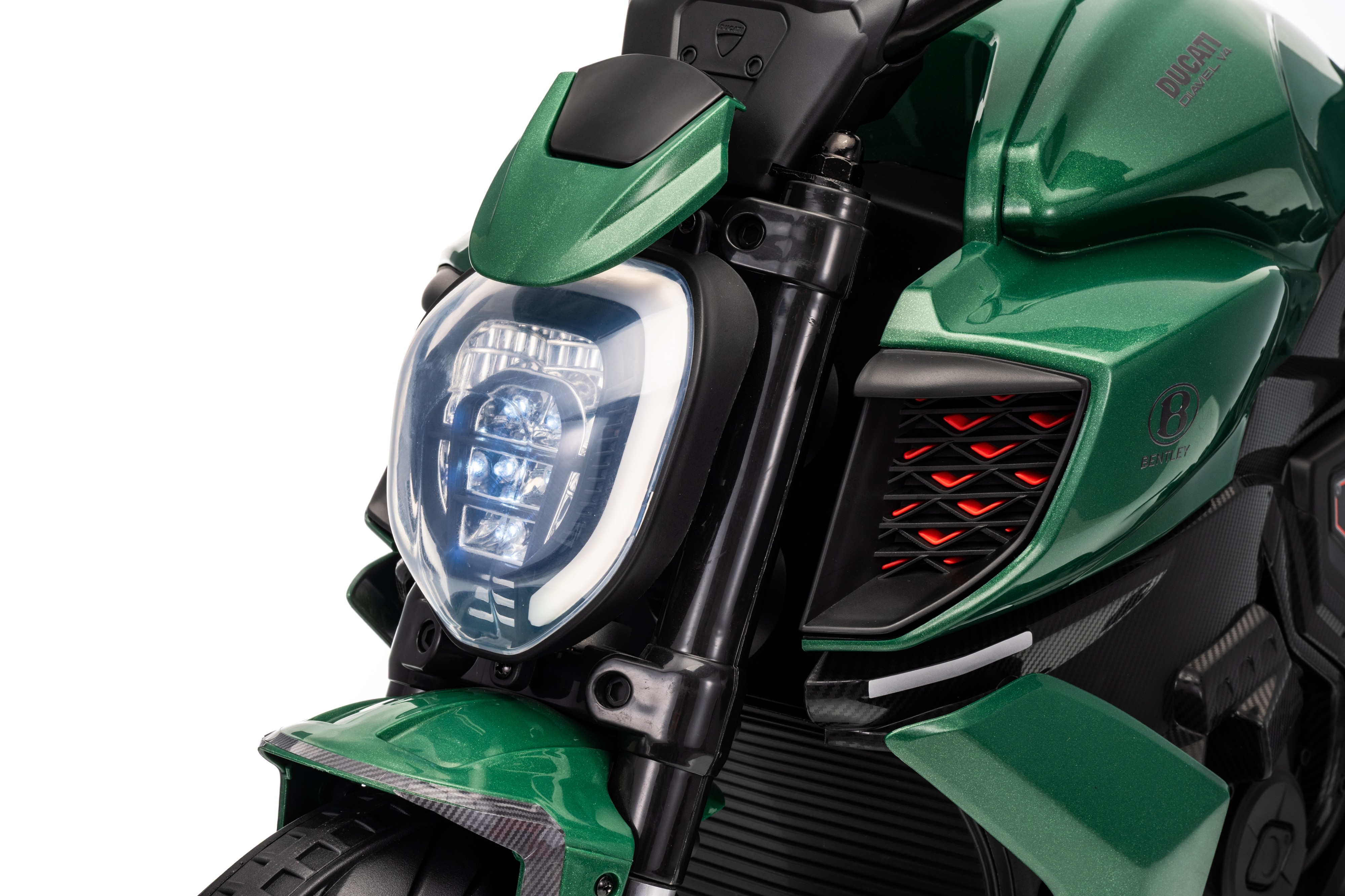 Акумулаторен мотор Licensed Ducati Diavel & Bentley