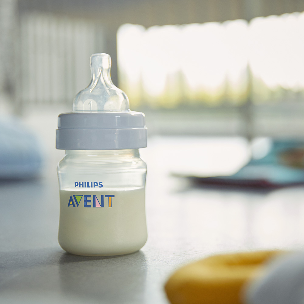 Шише за хранене Anti-Colic 125 мл, с биберон със сила на потока 1, 0м+ Philips AVENT SCY100/01