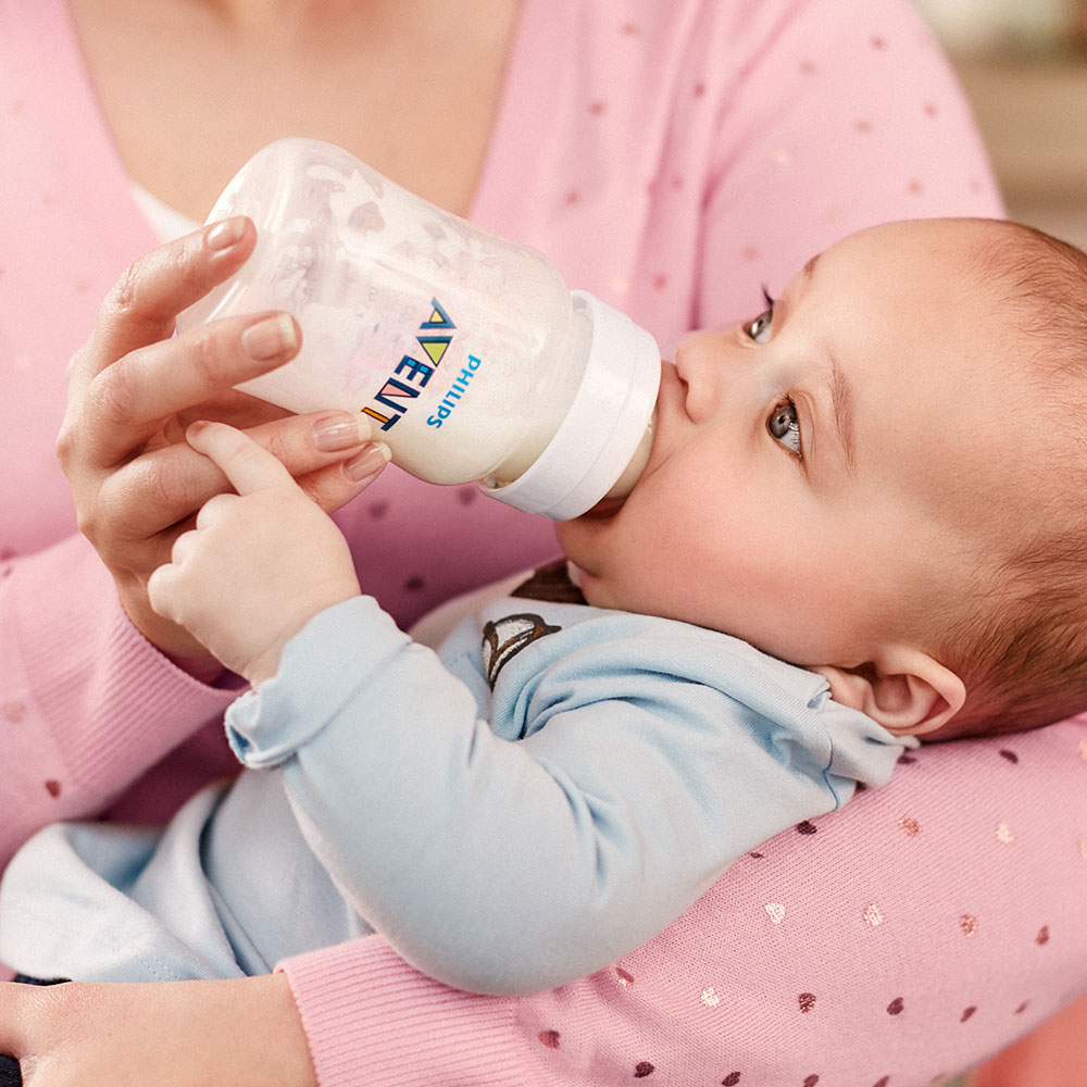 Шише за хранене Anti-Colic 330 мл, с биберон със сила на потока 3, 3м+ Philips AVENT SCY106/01