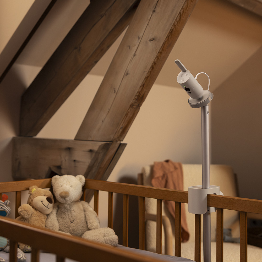 Дигитален видеофон Philips Avent Premium Connected SCD971/26 с технология Sense IQ и възможност за връзка през интернет