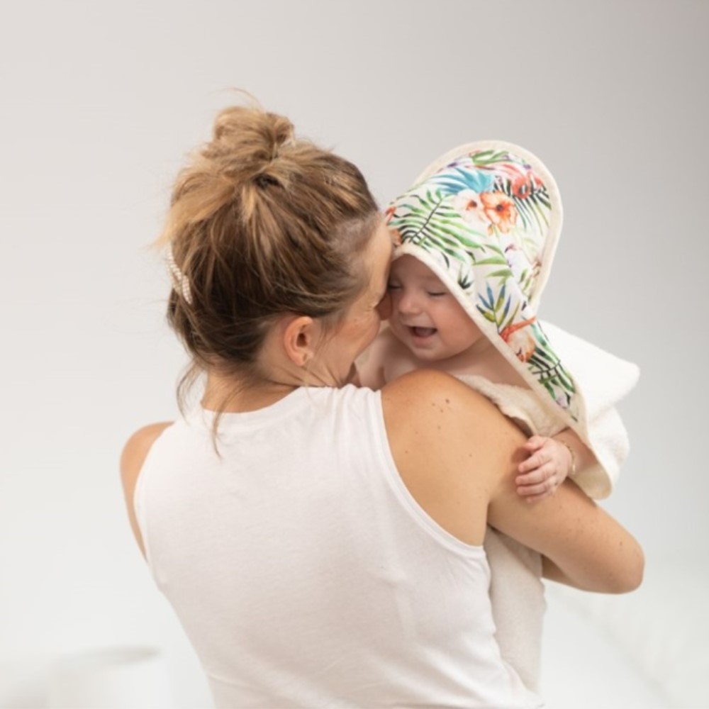 Хавлия за баня Baby Matex Maxi Print с качулка 100х100 см, 0343